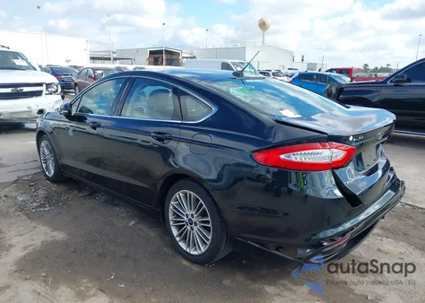 2014 Ford Fusion Se z USA, uszkodzony, nr VIN 3FA6P0H92ER121120